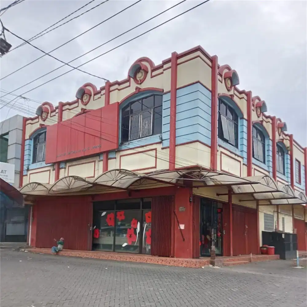 Ruko atau Bangunan Komersial 2 lantai strategis dekat stasiun