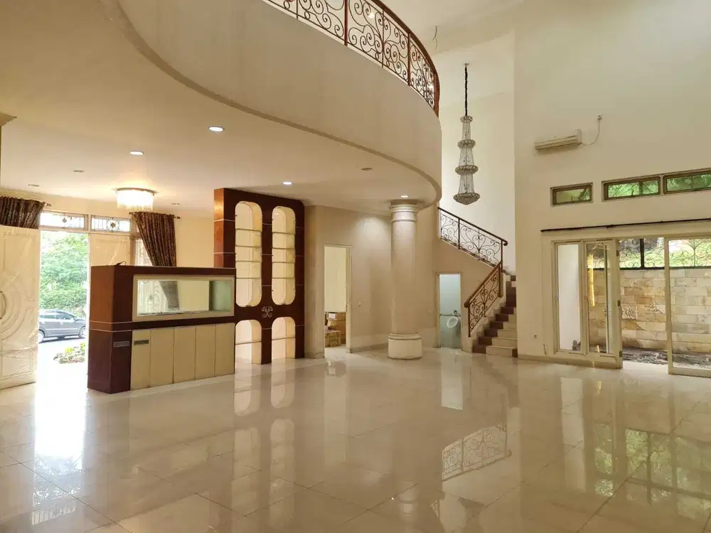 Dijual Rumah Megah, Hook/Hoek Cluster Serenade Lake Gading Serpong