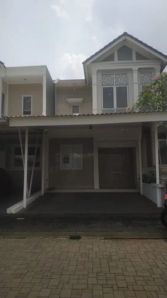 DISEWA RUMAH FULL FURNISHED DI BSD GREENWICH CLUSTER WHITSAND
