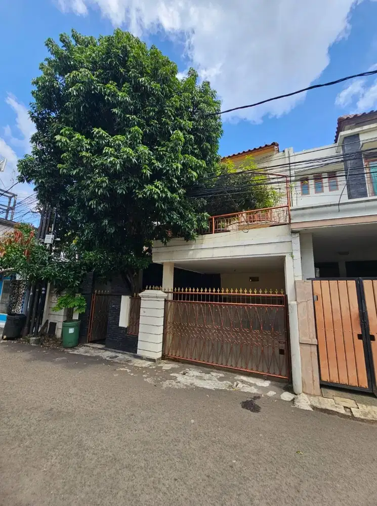 Jual rumah belakang citos cilandak  mrt cipete jaksel