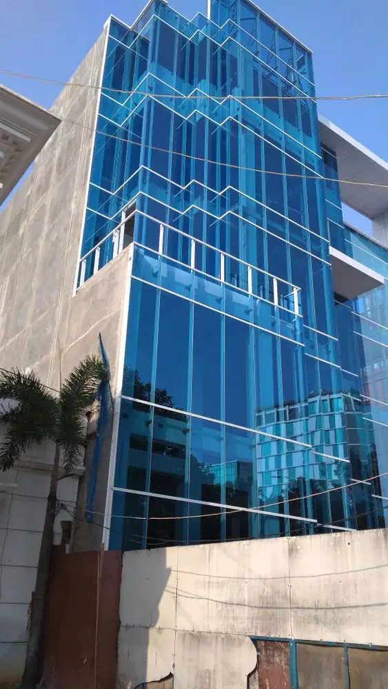 DIJUAL GEDUNG PERKANTORAN BARU DI KEBON SIRIH MENTENG JAKARTA PUSAT