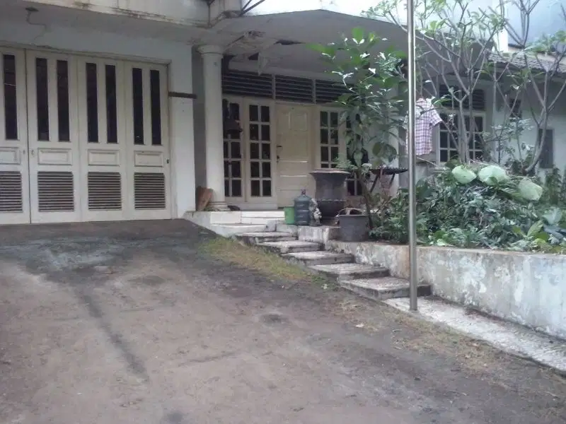 Jual murah Rumah Niaga hijau Raya Pondok Indah Jaksel