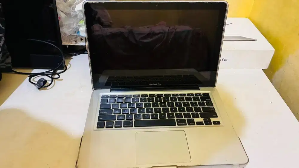 Jual macbook pro apple