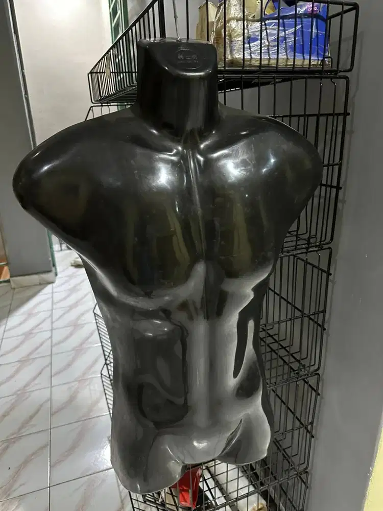 HANGER BODY GANTUNG -PATUNG BAJU MANEKIN PRIA DEWASA GANTUNG DINDING