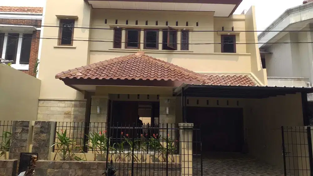 Di Jual Rumah di komplek Lebak bulus  Cilandak Jakarta Selatan