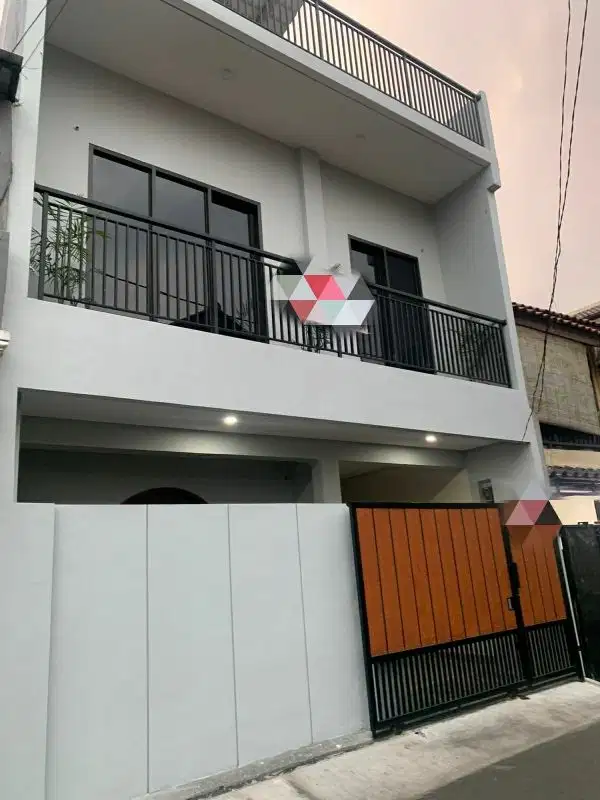 Jual rumah baru siap huni dekat MRT blok A Gandaria Kebayoran Jaksel