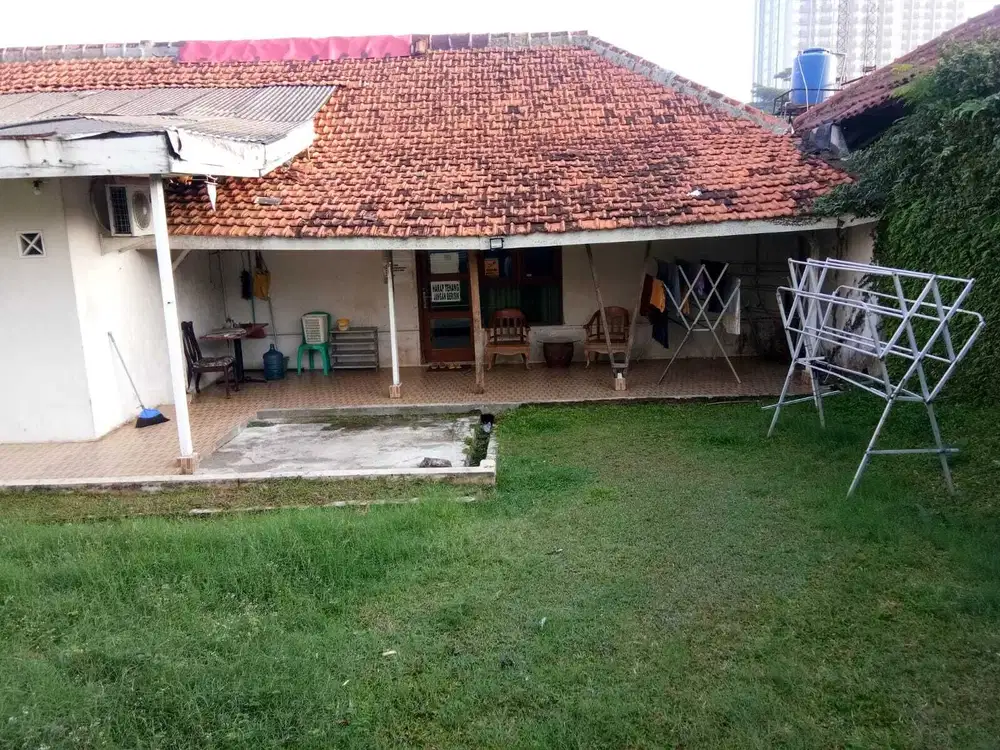 Dijual Cepat Rumah Tua Hitung Tanah Jl. Wijaya Kusumah Dapur Susu Cila
