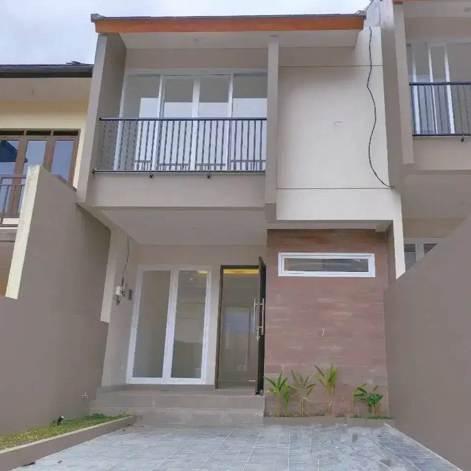 Jual Rumah baru SHM dalam komplek di sayap gegerkalong, sarijadi, Ciwaruga