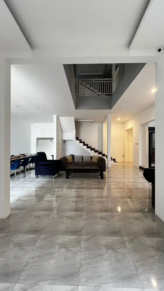 Rumah Baru Renovasi di Permata Hijau Cantik Lokasi Premium