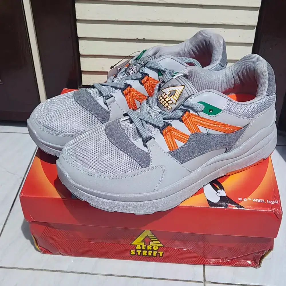 Sepatu Aerostreet X Looney Tunes Bugs Bunny