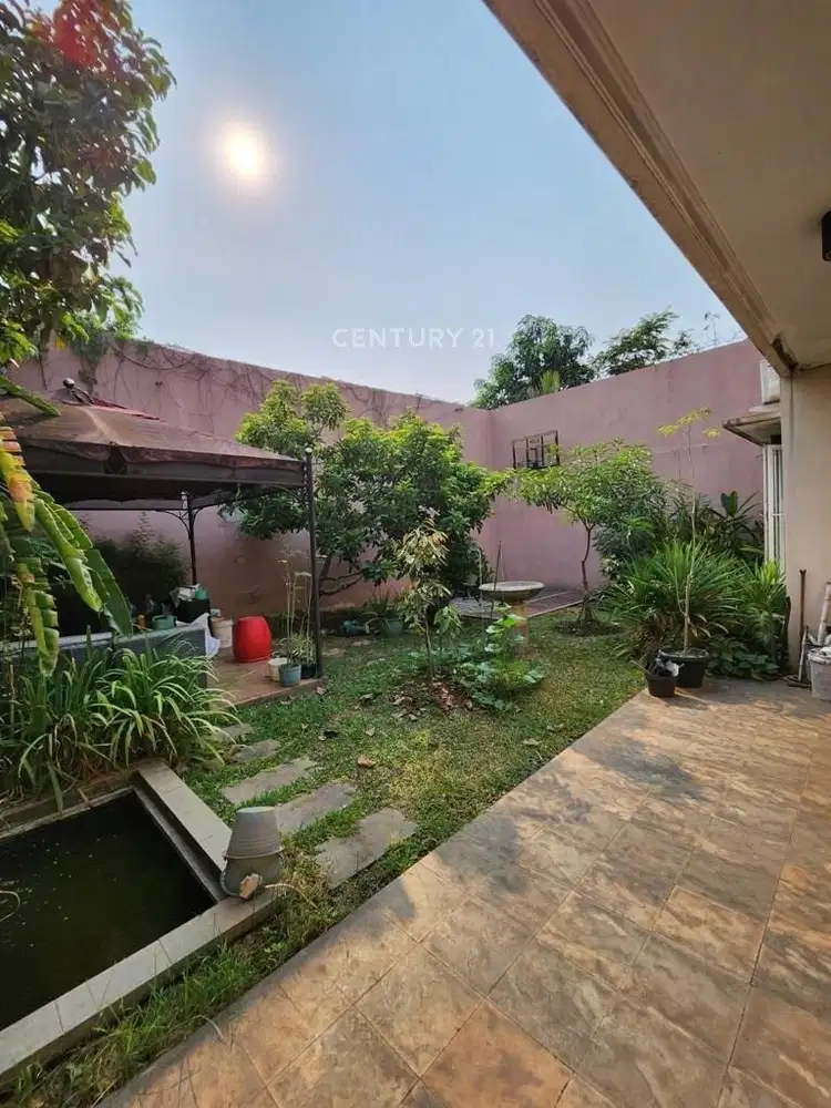 Dijual Cepat Rumah 2 Lantai Ada Taman Di Sektor 6 Bintaro EF15691