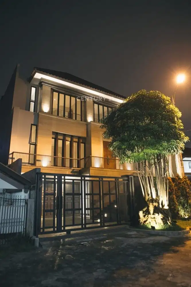 Rumah Mewah Super Strategis Pakubuwono Area Jaksel  Fr16327