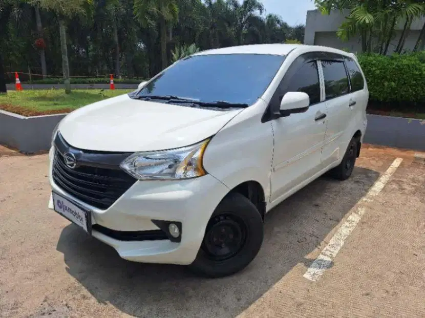TDP Rendah -  Daihatsu Xenia 1.3 X STD Bensin AT 2016 Putih KMG