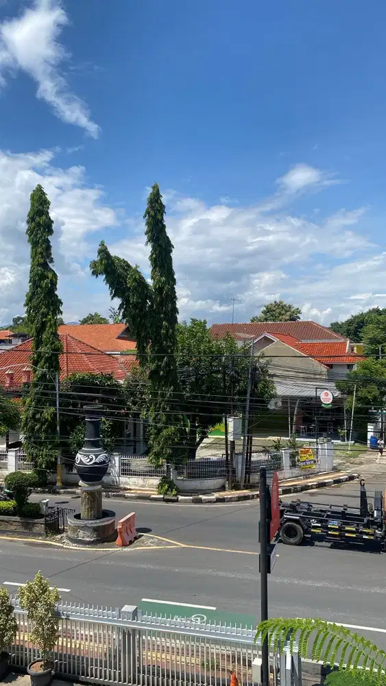 Dijual tanah dan bangunan hotel lama di Purwakarta, Jawa barat