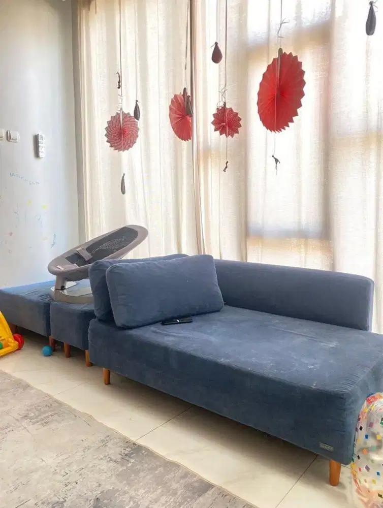 Sofa dudukan kain minimalis navy