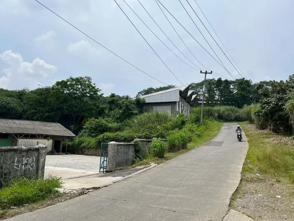 TANAH LETAK STRATEGIS 3 BIDANG JADI SATU