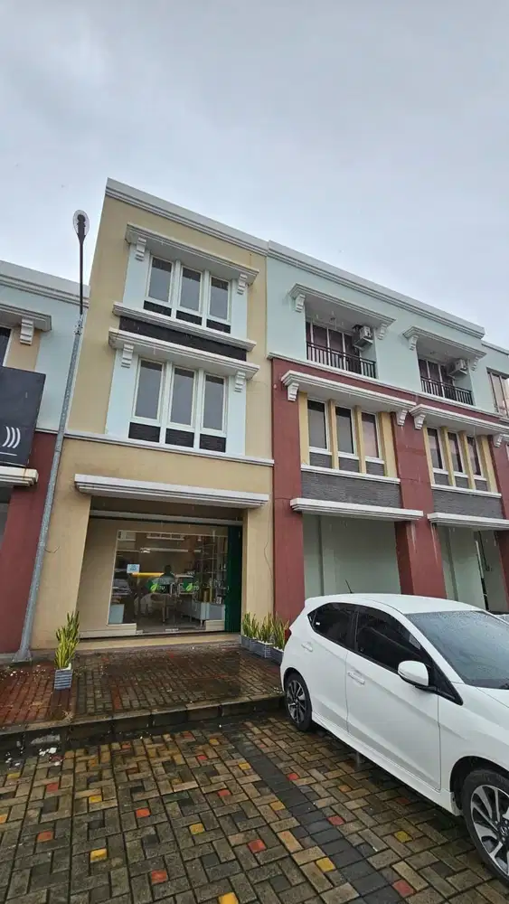 RUKO GADING SERPONG 3 LANTAI EDISON CAKEP