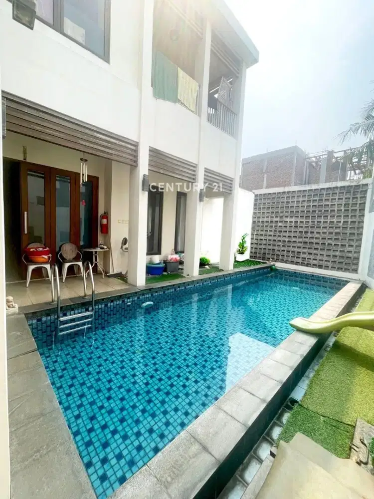 Hotsale Rumah Mewah Ada Swim Pool Luas 277 Di Sektor 7 Lr14463