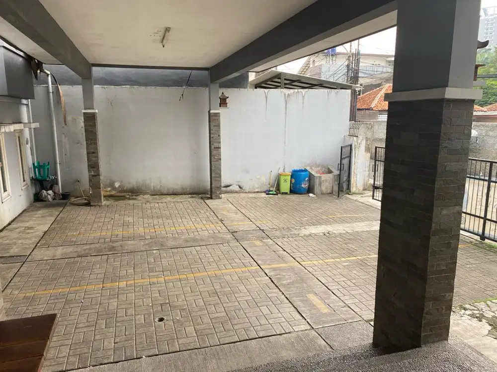 DIJUAL RUMAH BESAR KAWASAN CILANDAK COCOK DIJADIKAN RUMAH PERKANTORAN