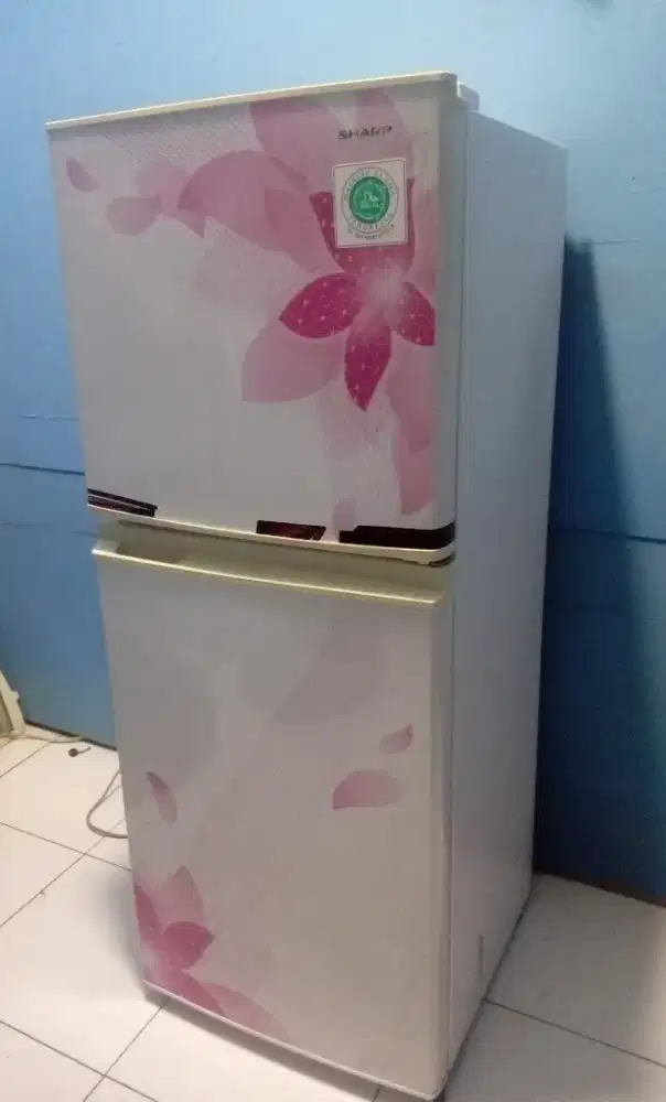 Kulkas 2pintu merek sharp