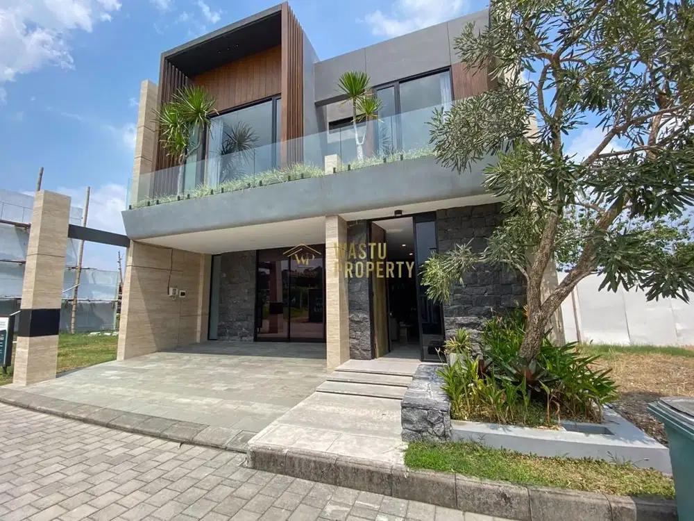 RUMAH 2 LANTAI MEWAH DEKAT SLEMAN CITY HALL & KAMPUS TERNAMA