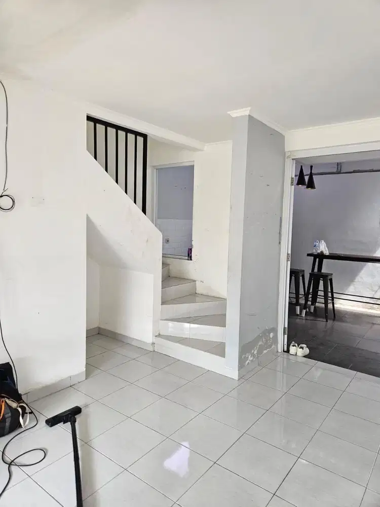 Rumah 2 Lantai Semi Furnished Jaya Imperial Green Sepatan Tangerang