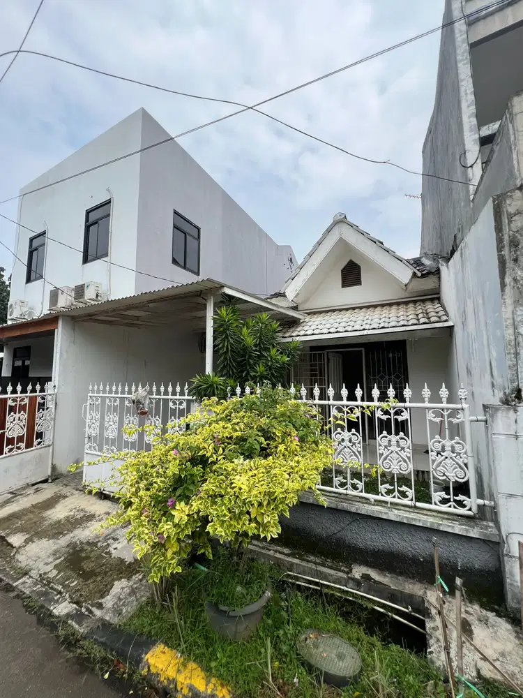 Dijual Rumah Kencana Loka BSD