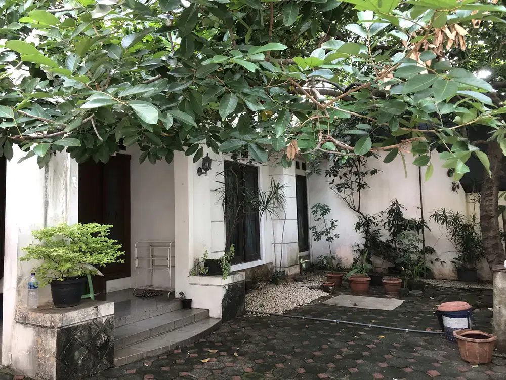 Dijual Rumah 2 Lantai Di Kebayoran Baru Jakarta Selatan Strategis