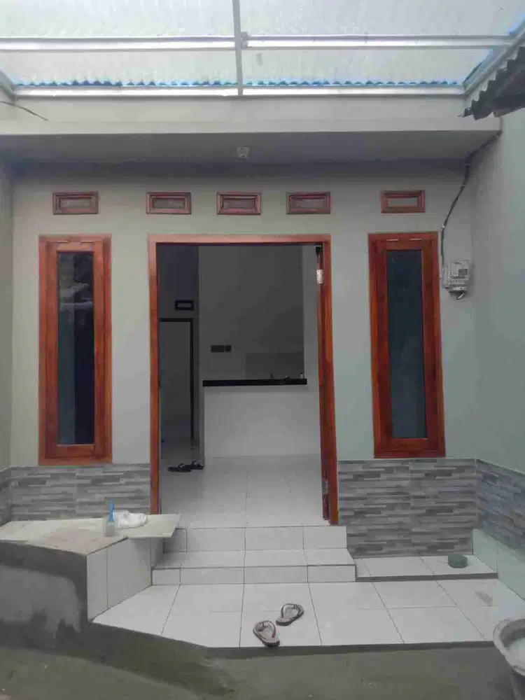 Di jual rumah minimalis baru di pondok lakah ciledug