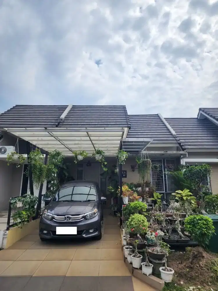 Rumah Strategis 15 Menit ke Metropolitan Mall Cibubur Siap KPR J-37112