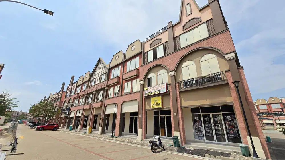 Ruko La Riviera / Belanda ( 2 Sisi Muka - View : Danau Cakep )