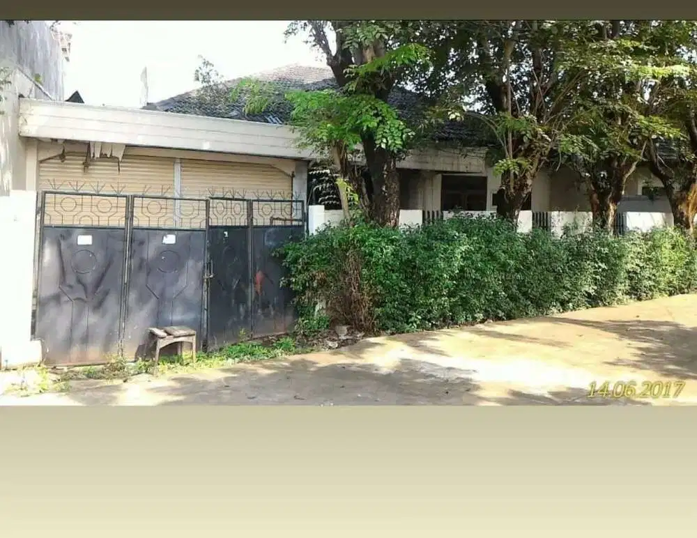 Jual Rumah Tua hitung Tanah dibawah NJOP dekat RS JMC Wr Buncit Jaksel