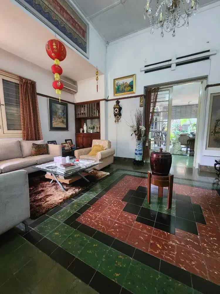 Dijual Rumah lama Menteng Prime  Area, sederet rumah dinas Wapres