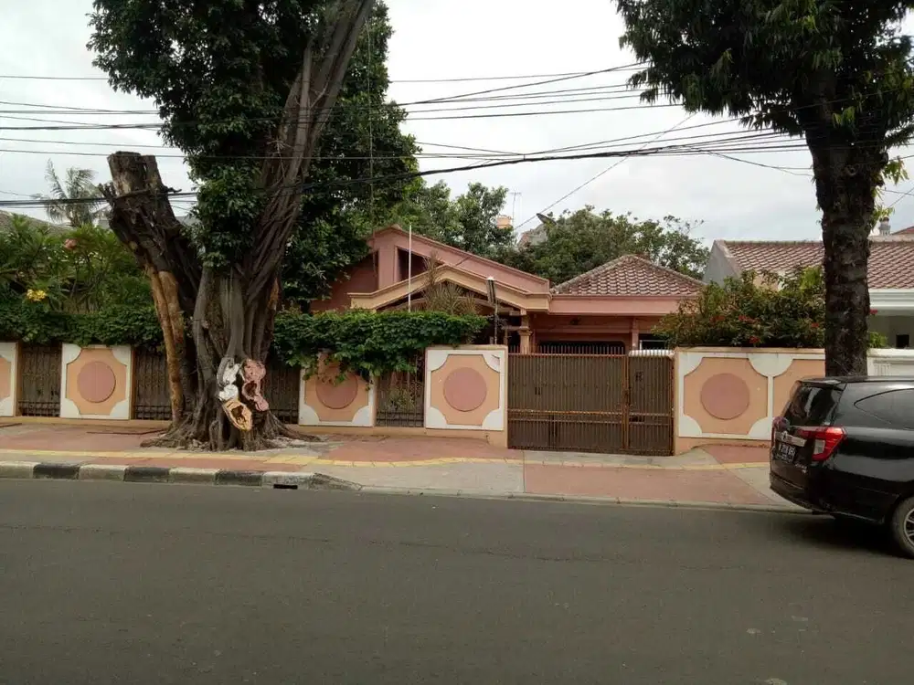 Dijual rumah bebas banjir di daerah Bangunan Timur (dulu Kayu Putih)