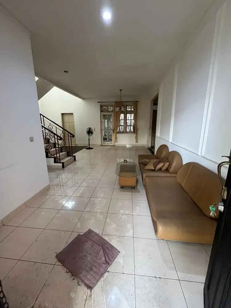 Dijual Cepat Rumah Cluster Yunani Siap Huni