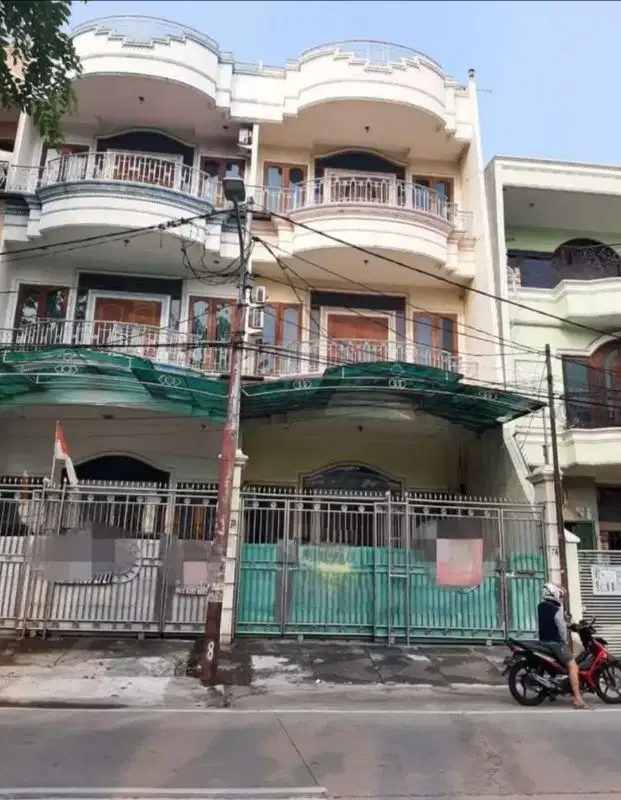 Rumah sentani kemayoran jakpus