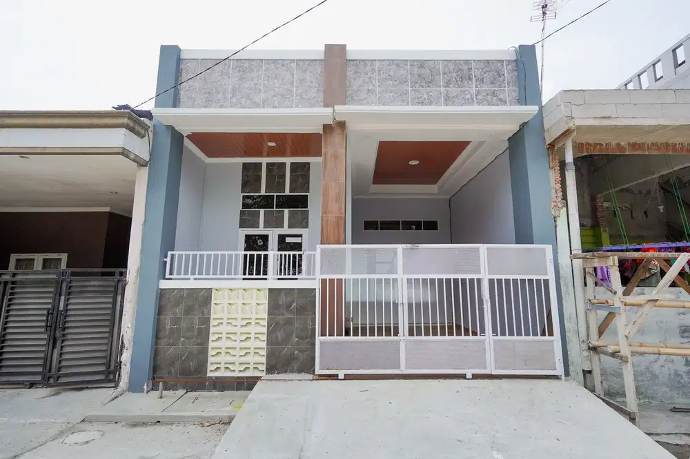 Rumah 3 Kamar Siap Huni Akses Dekat Stasiun Bekasi Hadap Utara J-36837