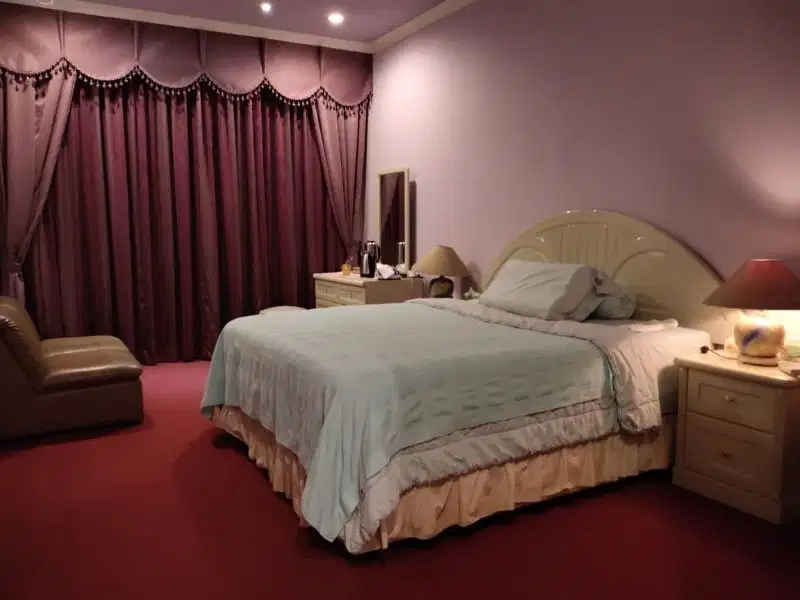 rumah layak huni 2lt semi furnish lokasi ok ngak