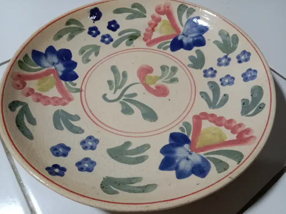 Piring keramik pasangan