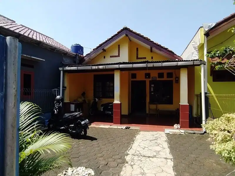 JUAL RUMAH DAN TANAH SIAP BANGUN DI KALIMULYA DEPOK DEKAT GDC DAN STASIUN DEPOK