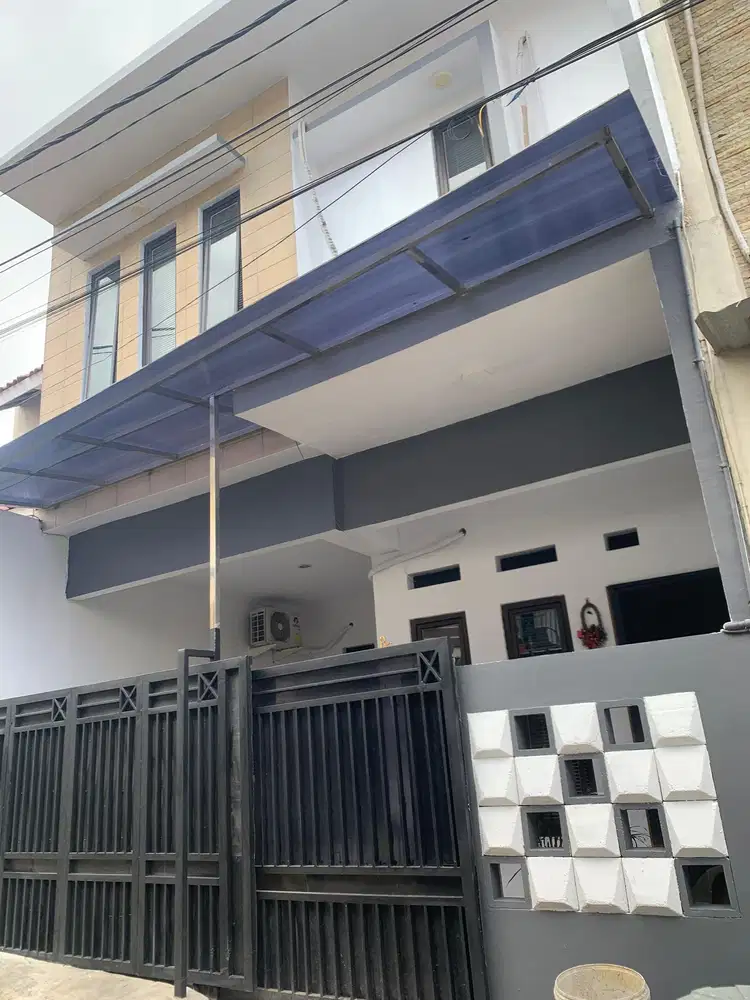 Rumah 9 Menit ke Gerbang Tol Kukusan 1 Siap Huni 2 Lt SHM J-36759