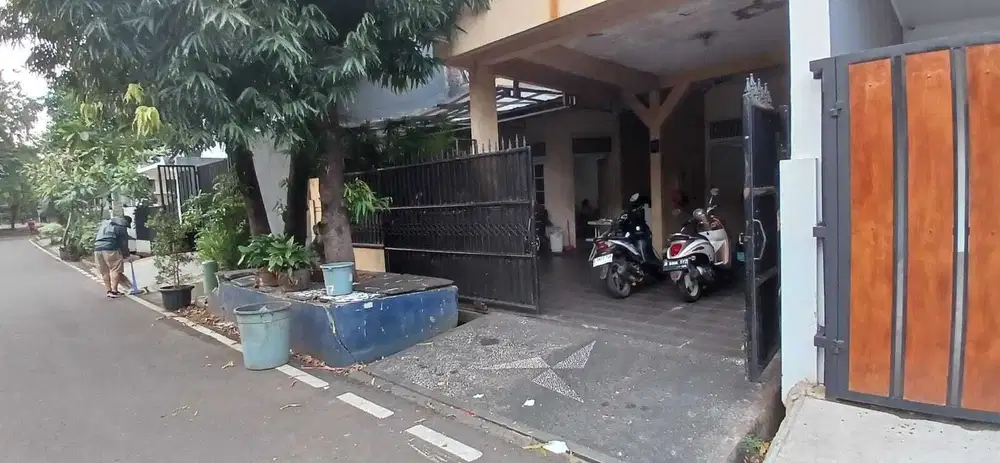 Perumahan Dalam Kota  Di Taman Alfa Indah, Jakarta Selatan
