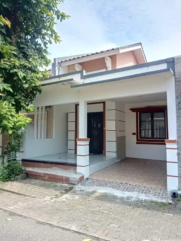 Disewakan Rumah Bagus Cluster Le Jardin Lippo Cikarang