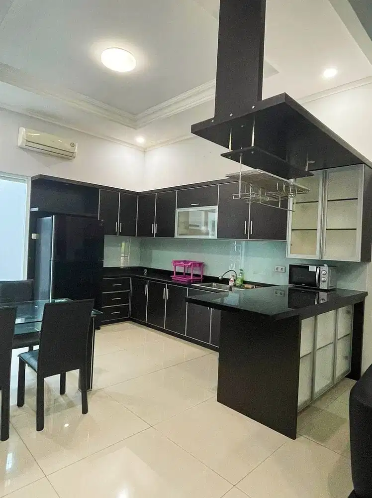 Disewakan Rumah Di Cluster Taman Simpruk Lippo Cikarang