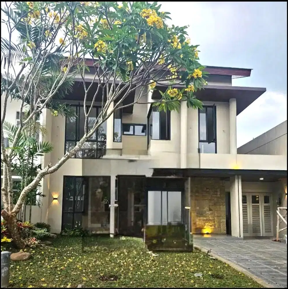 Rumah Lippo Karawaci Central Cluster Taman Himalaya Brand New with Poo