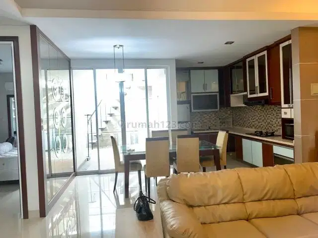 DISEWAKAN RUMAH DI CLUSTER TAMAN DAGO LIPPO CIKARANG BAGUS