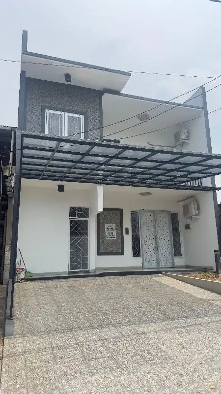 Disewakan Rumah Cluster Taman Beverly Lippo Cikarang