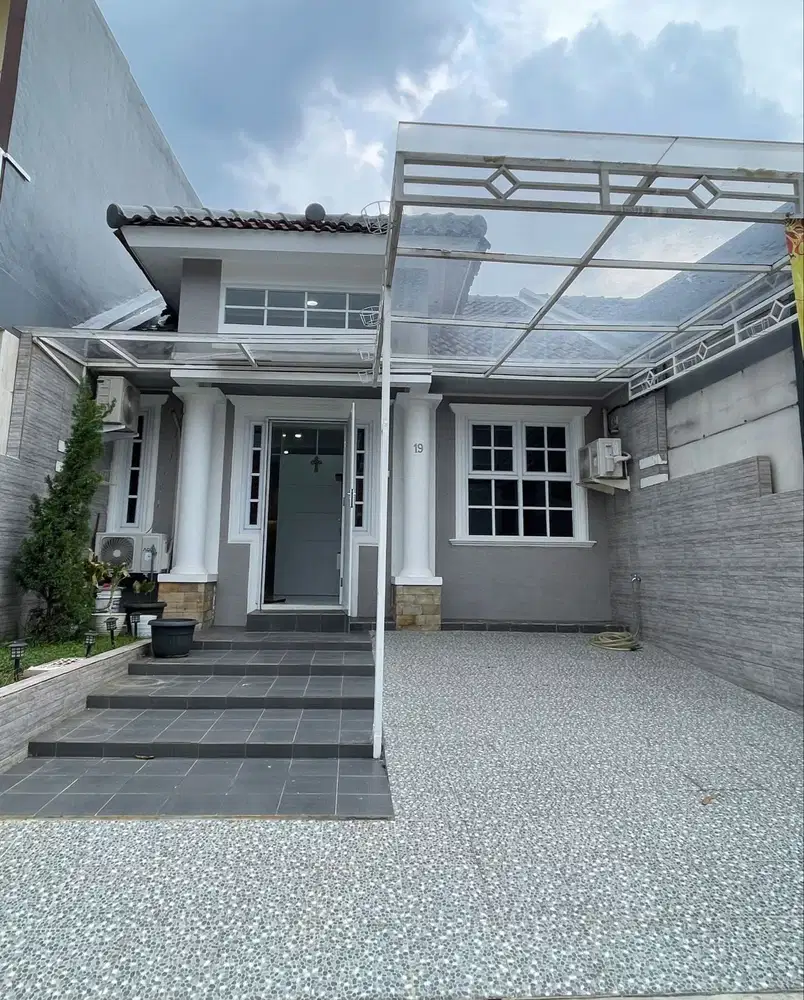 Dijual Rumah Bagus Cluster Taman Simpruk Lippo Cikarang