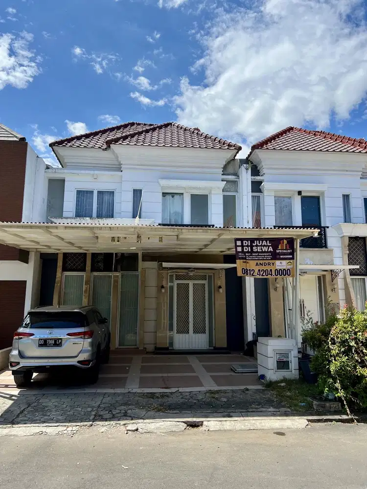 Rumah include kolam renang dengan harga Affordable