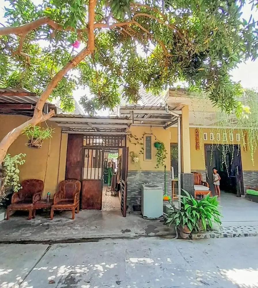 Rumah dan kos-kosan dekat polsek Ampenan